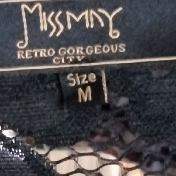 Black Sleeved Midi Dress - Picture 4 of 4